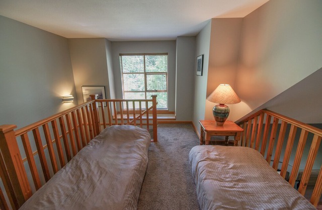 Forest Trails - Easy Ski Access, Private Garage, Free Village Shuttle in Whistler