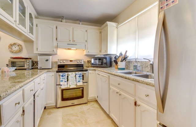 Island Condo with Private Balcony and Shared Pool, Hot Tub - Across from the Beach