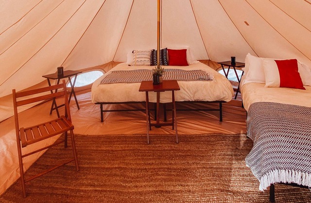 Tent Shared Beauty Awaits The Cliffs 
