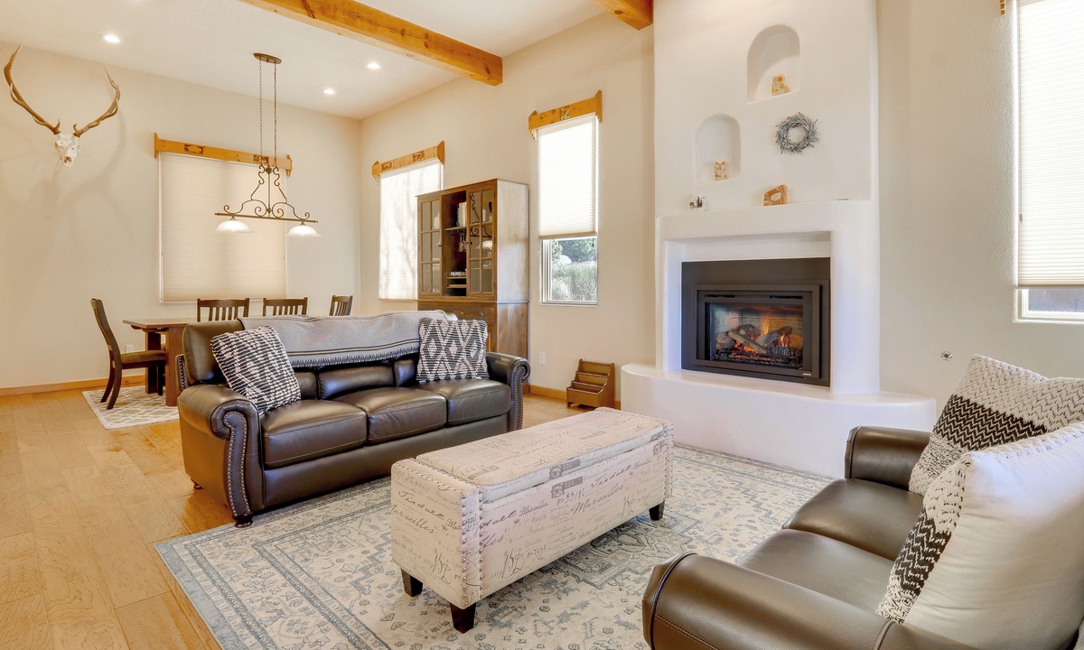 North Albuquerque Acres Cottage | Luxe Desert Retreat w/Mtn Views in Albuquerque!