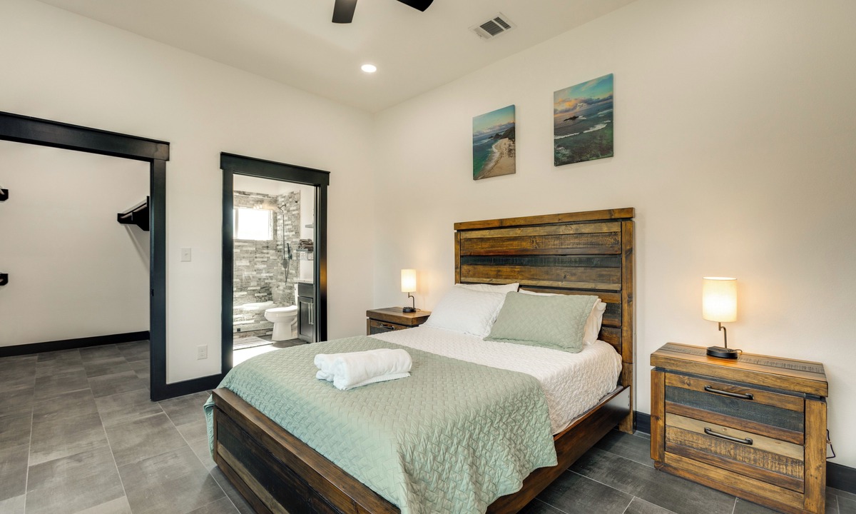 Somerville Cottage | Roo's Hideaway Modern 3BR Near Round Top & A&m!