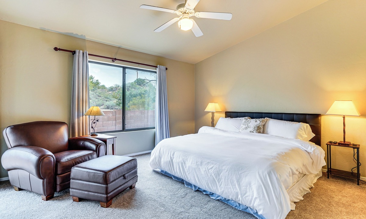 The Villages Of La Canada Cottage | Golfers Oasis! Home 4 Mi to Catalina State Park