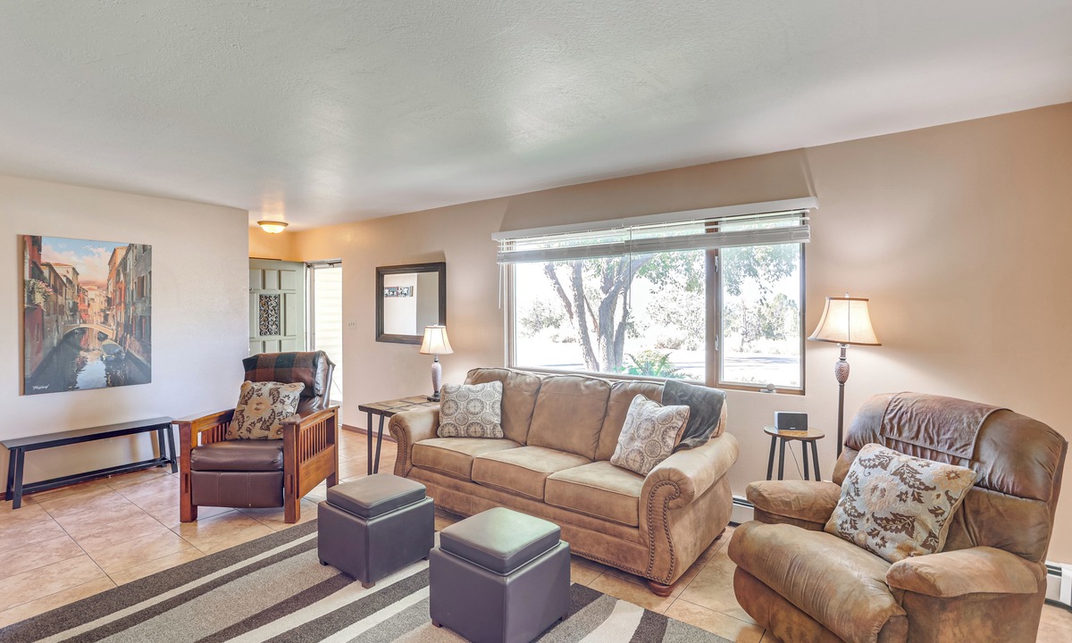 Cortez Cottage | 12 Mi to Mesa Verde Natl Park: Family Gem w/Yard