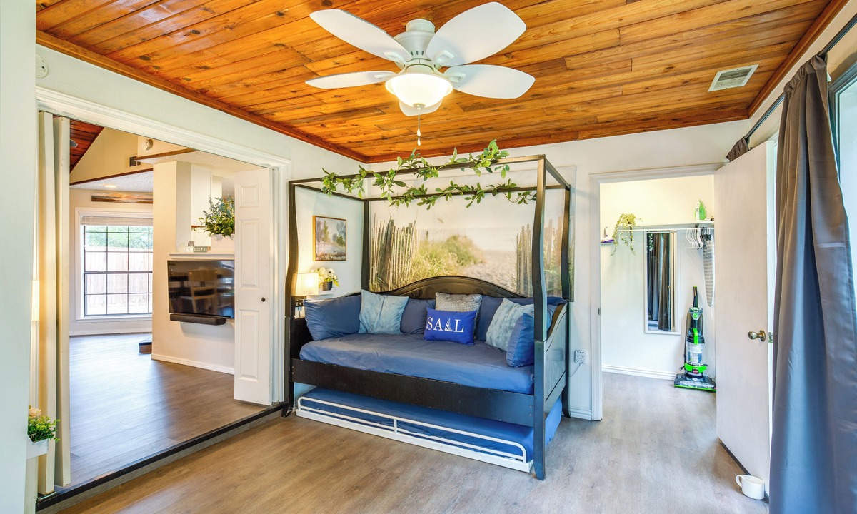 Hickory Creek Cottage | Families Welcome! Texas Home Near Lewisville Lake
