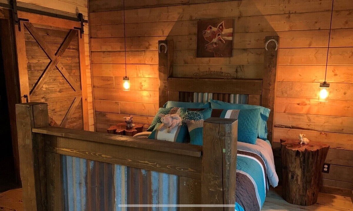 Gilmer Cabin | Willow's Cabin - Cozy Cabin Nestled In The Woods