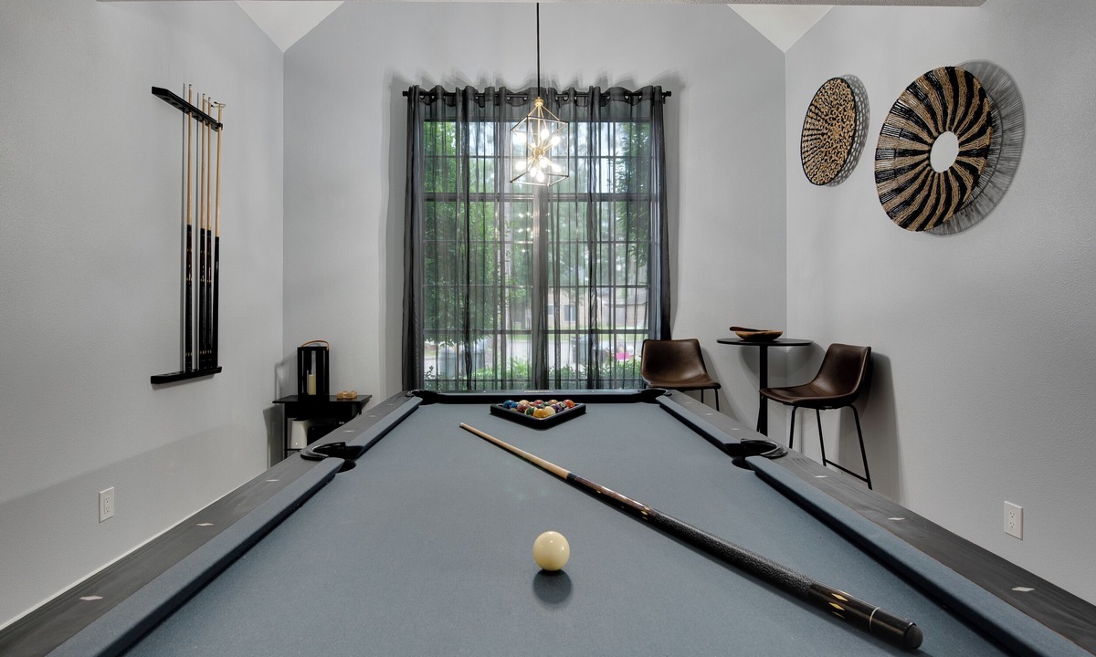 Spring House | Family-Friendly 4BR w/Heated Pool, Spa & Game Room near The Woodlands and IAH