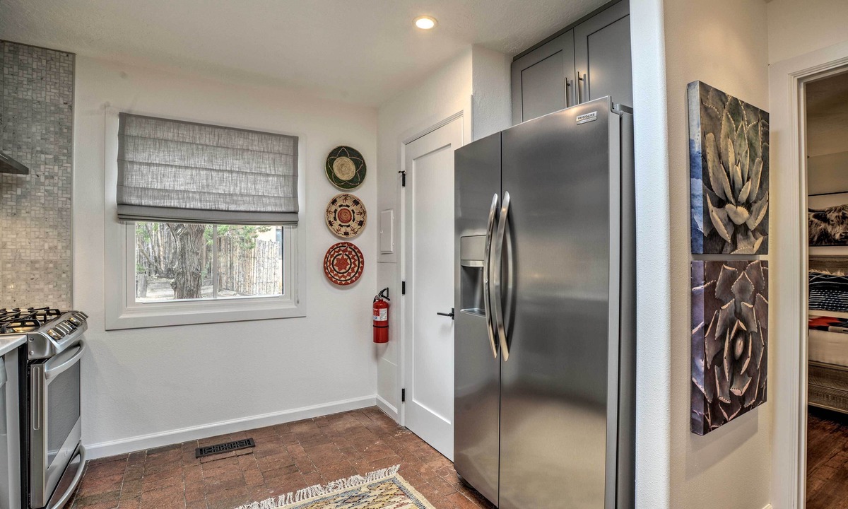 Vista Encantada Condo | Modern Condo w/Santa Fe Charm 1 Mi to Plaza