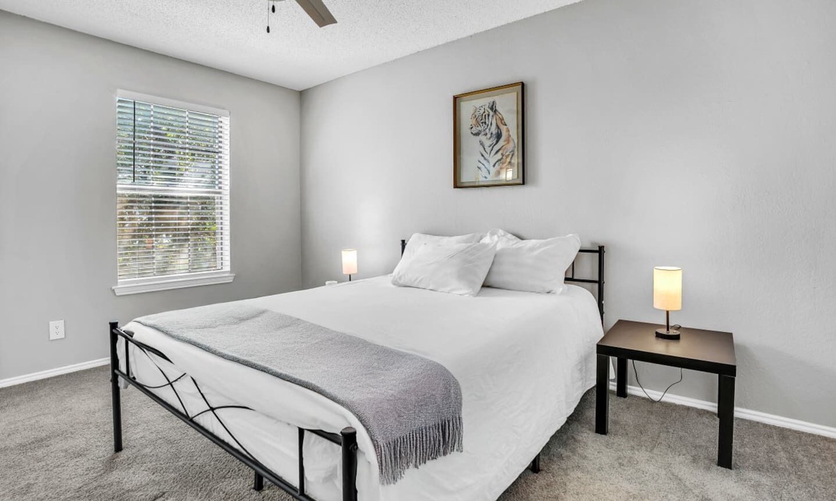 West Arlington Apartment | Cozy Brand New Studio · 1 Bath + Gym 604