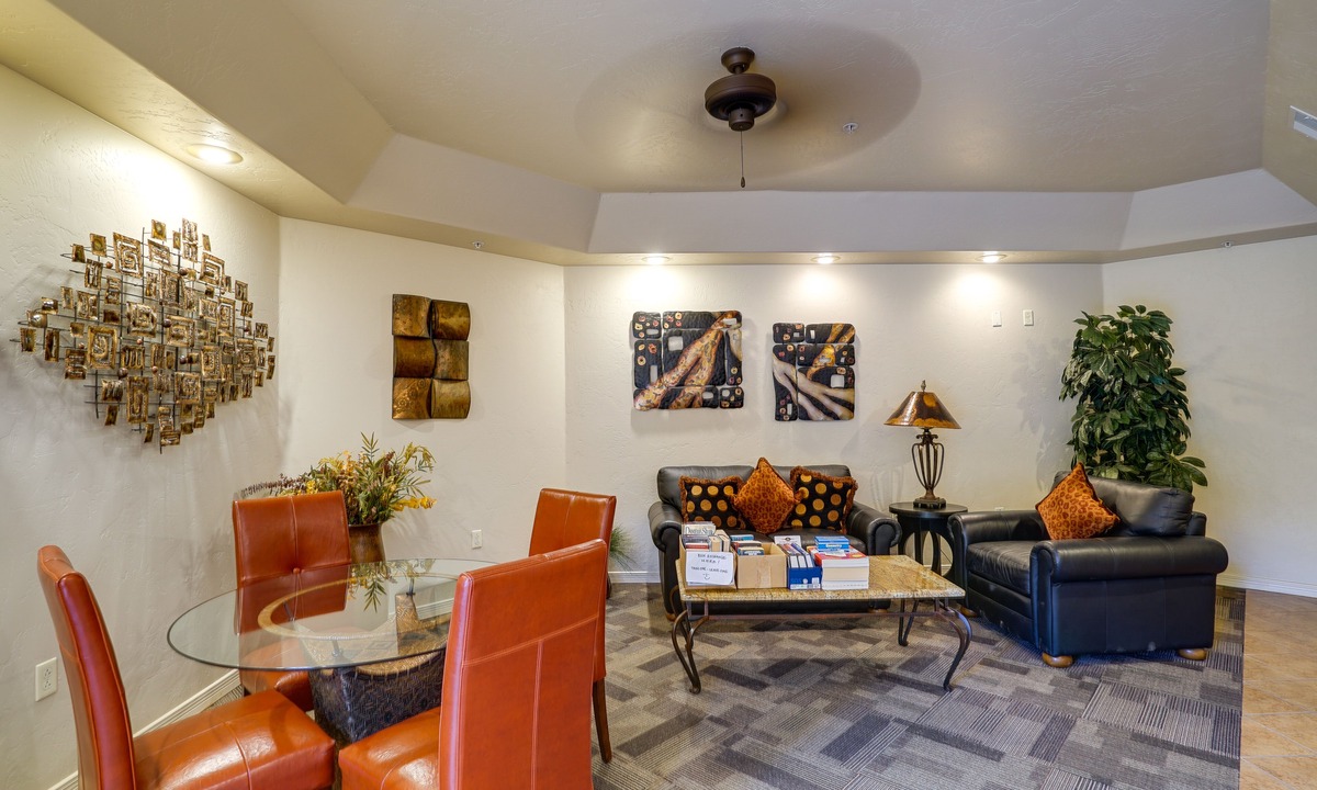 Mesilla Park Condo | Inviting Las Cruces Condo < 1 Mi to Mesilla Plaza!