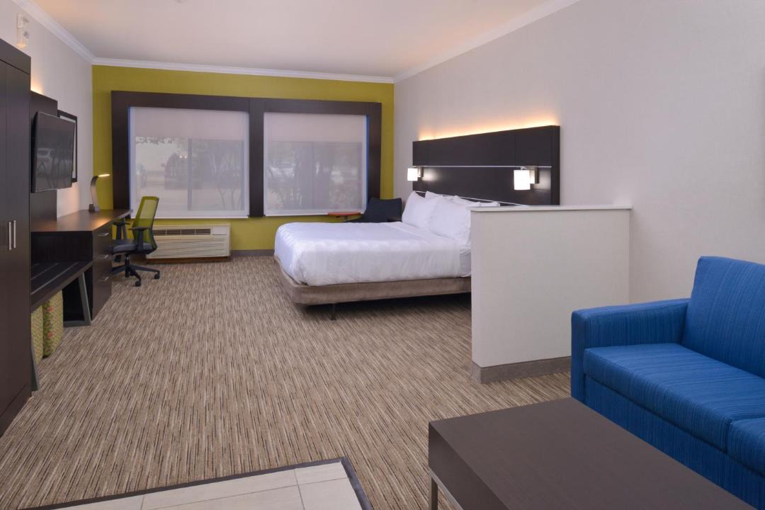McNeil Hotel | Holiday Inn Express & Suites Austin NW - Lakeline by IHG