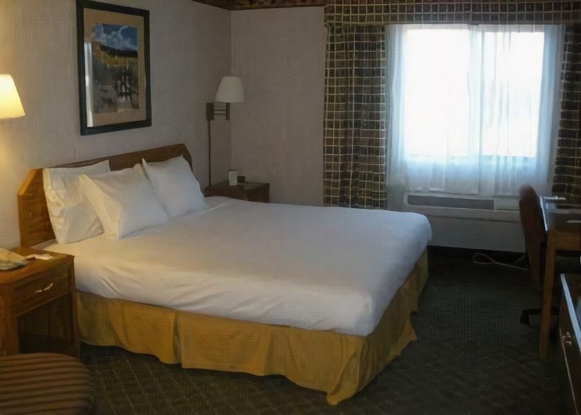 Photo of Bedroom in Los Alamos