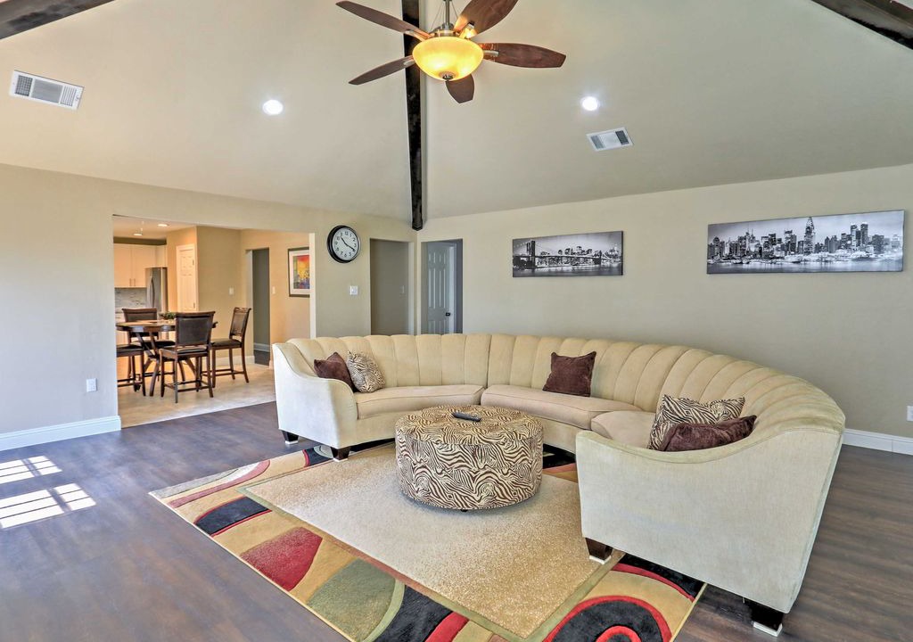 Photo of Livingroom in North Arlington
