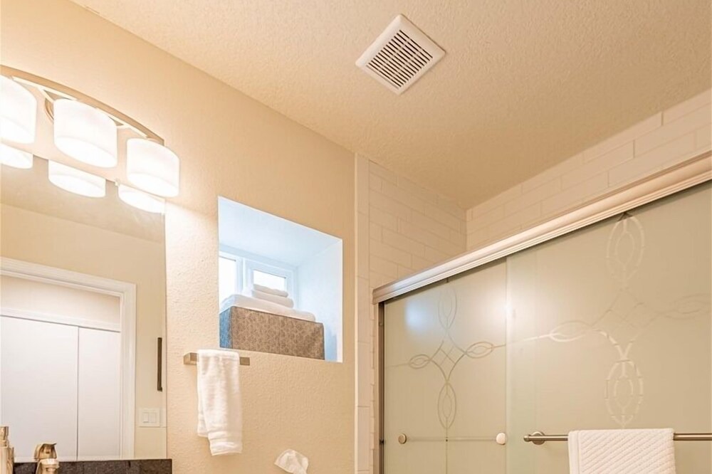 Photo of Bathroom in University Heights