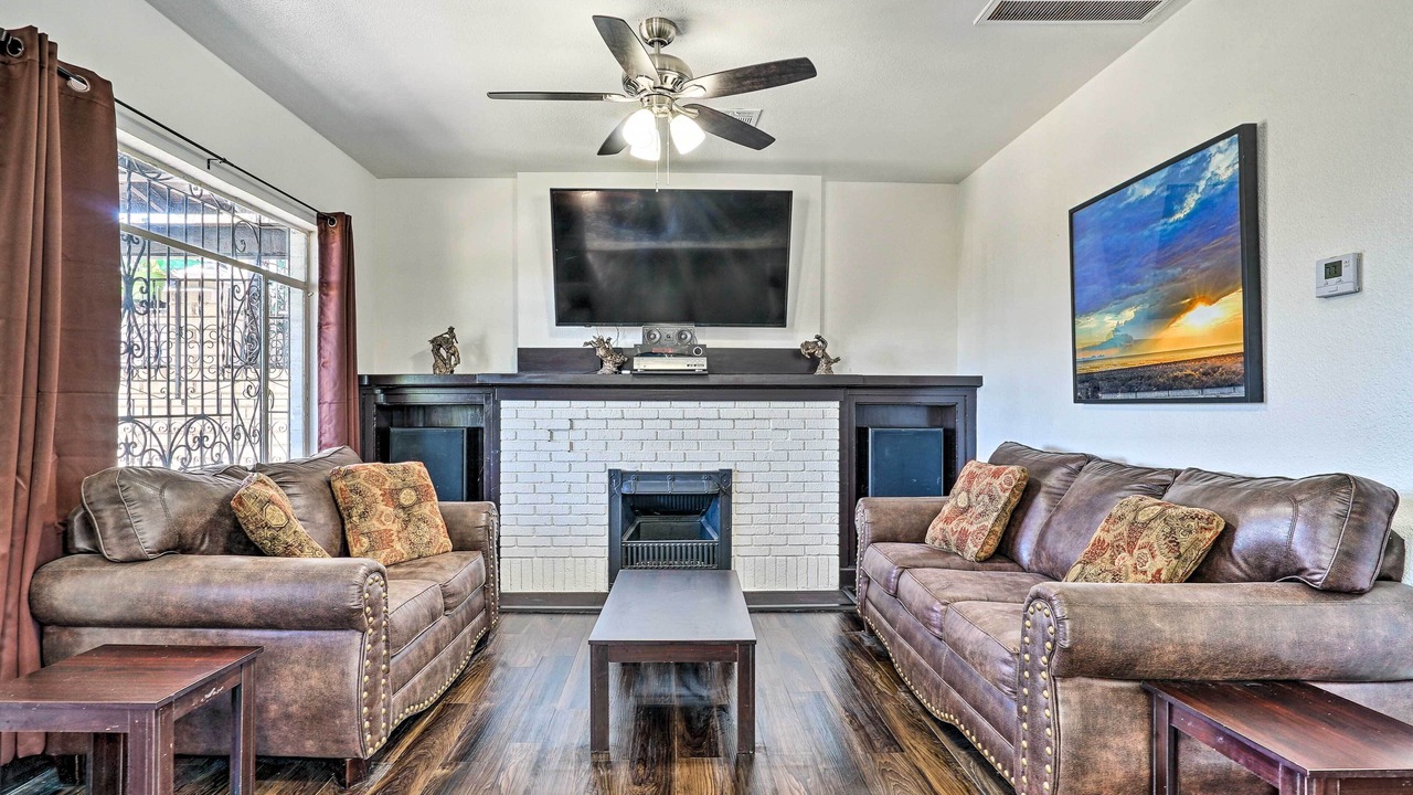 Photo of Livingroom in El Paso