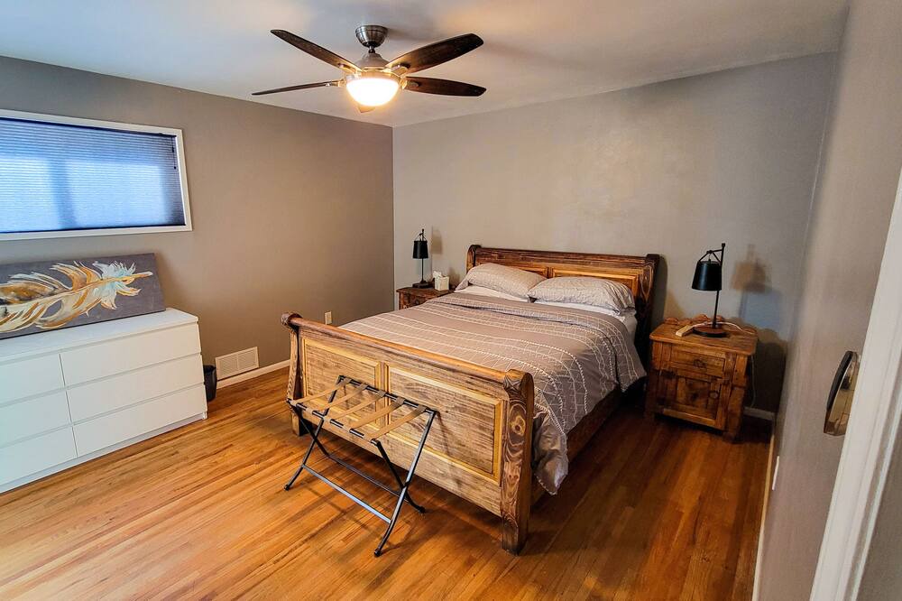 Photo of Bedroom in Nob Hill