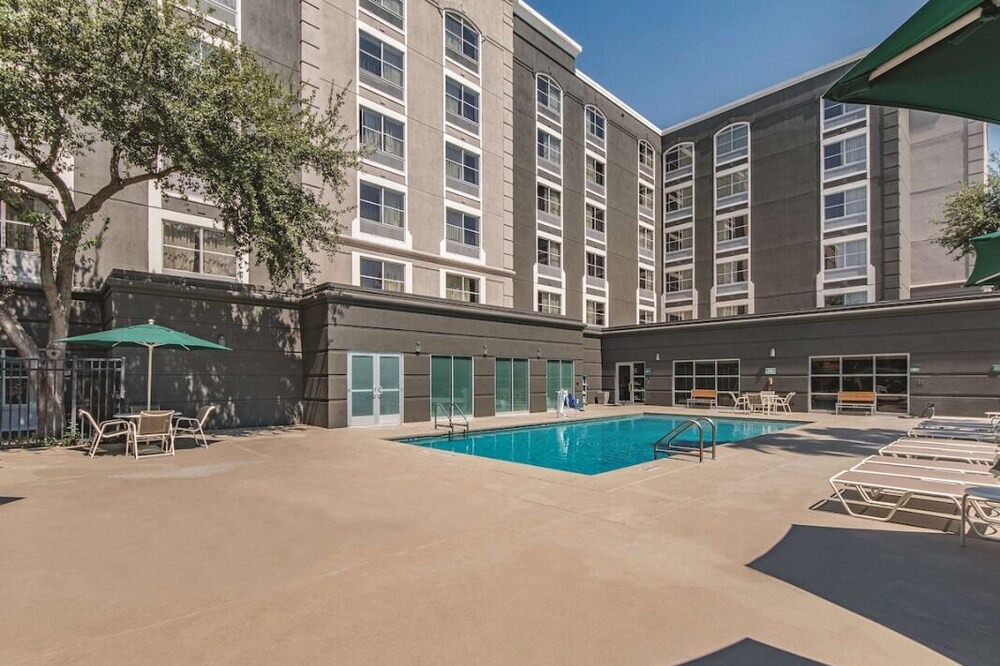 Photo of Outdoor in Arsenal