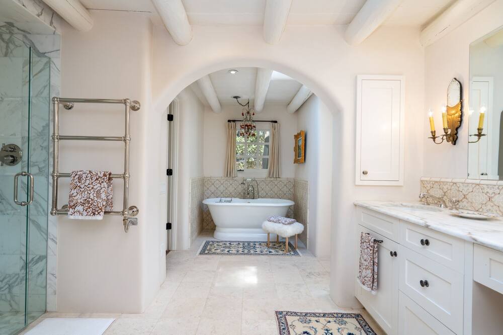 Photo of Bathroom in Historic Eastside