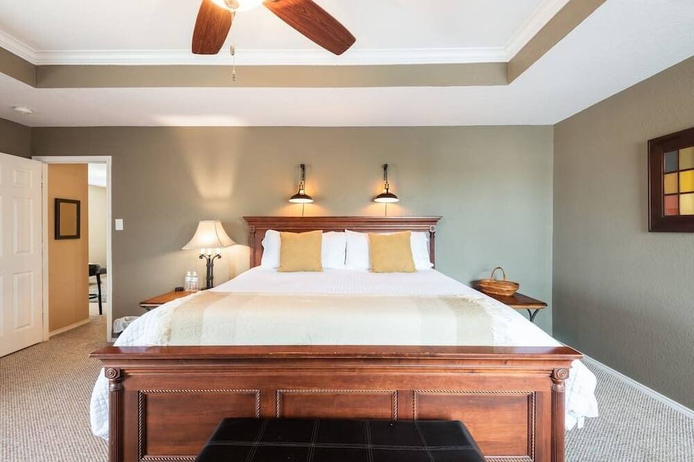 Photo of Bedroom in Boerne