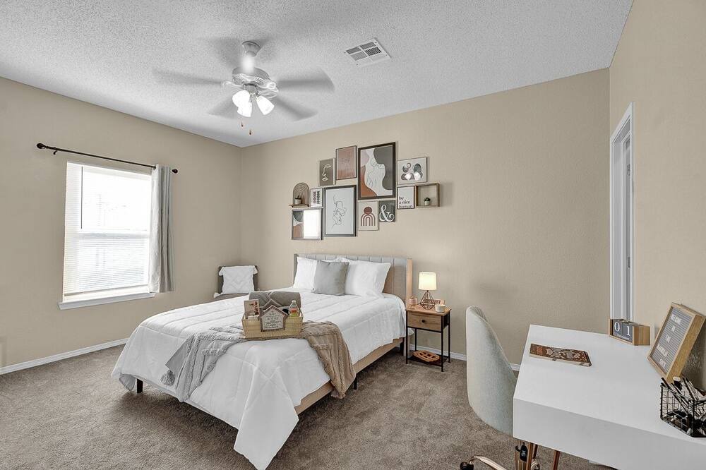 Photo of Bedroom in Biggs Field