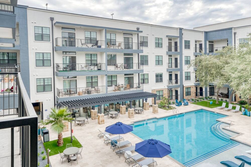 Photo of Outdoor in Gateway