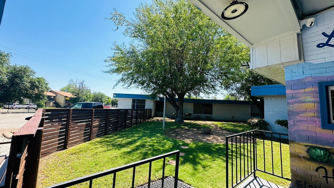 Photo of Patio Balcony in North Austin Civic Association