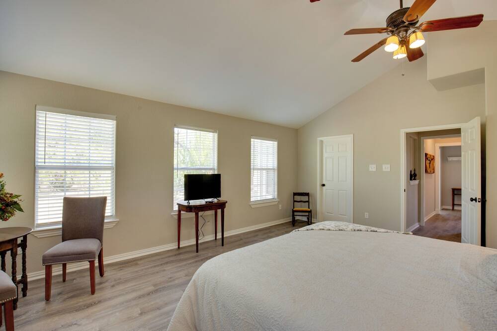 Photo of Bedroom in Royse City