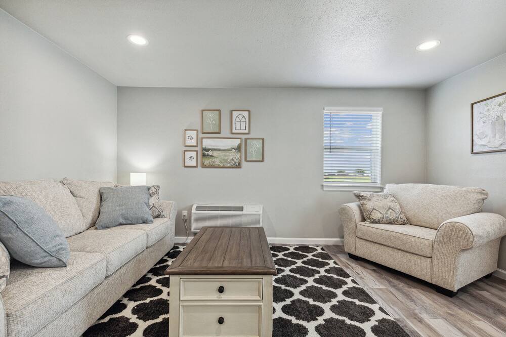 Photo of Livingroom in Whitesboro