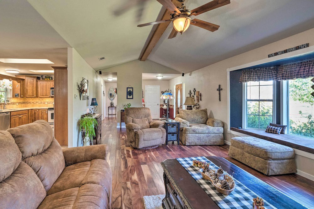 Photo of Bedroom in Cedar Creek