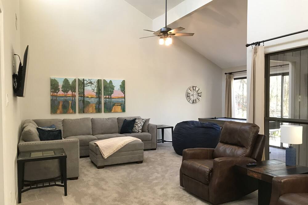 Photo of Outdoor in Oakhurst