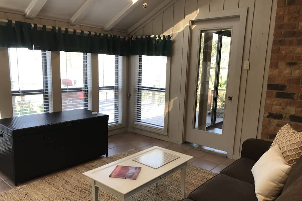 Photo of Outdoor in Oakhurst