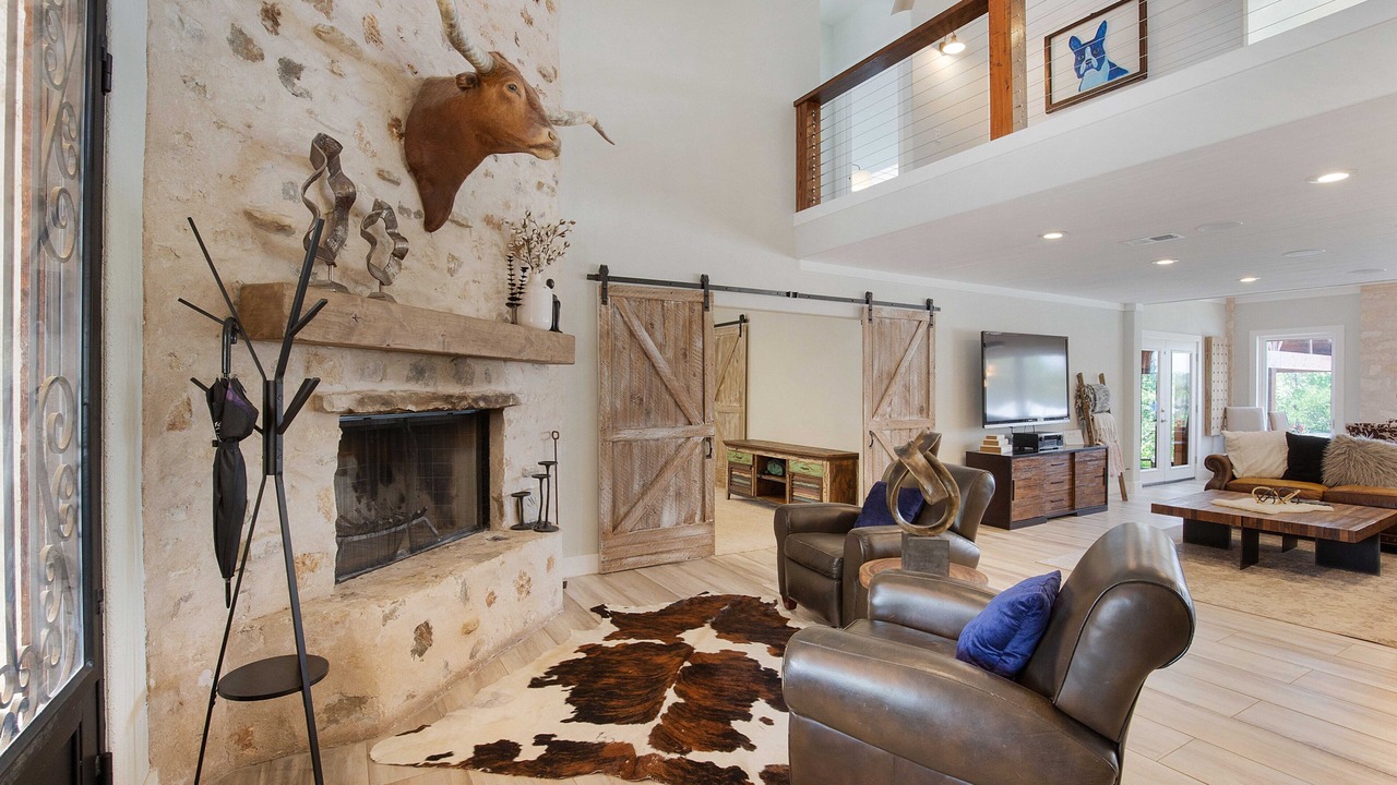 Photo of Livingroom in Paleface Park