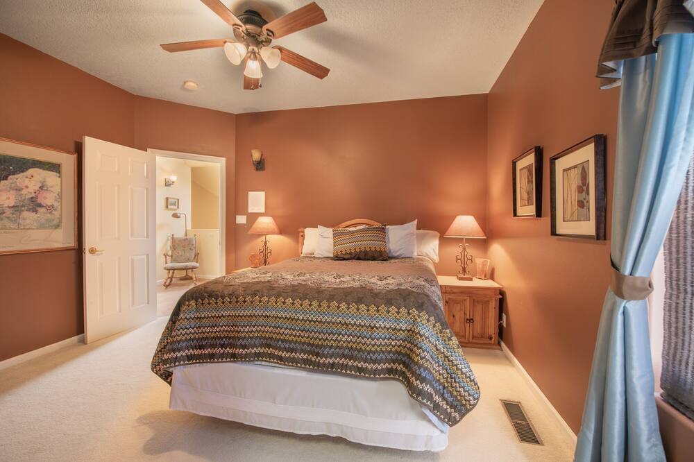 Photo of Bedroom in Rio Rancho