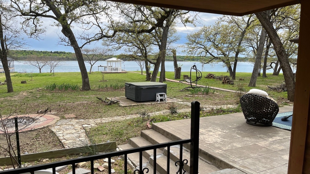 Photo of Patio Balcony in StarCrest Estates