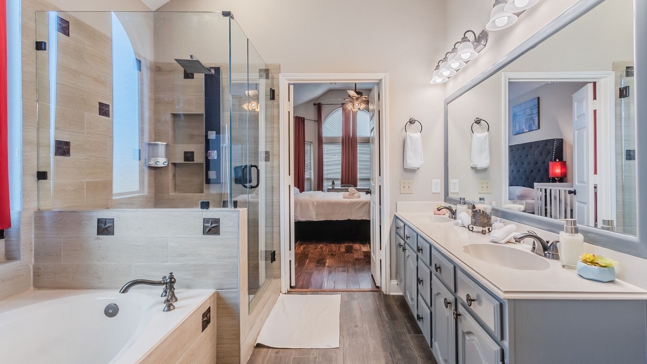 Photo of Bathroom in Allen