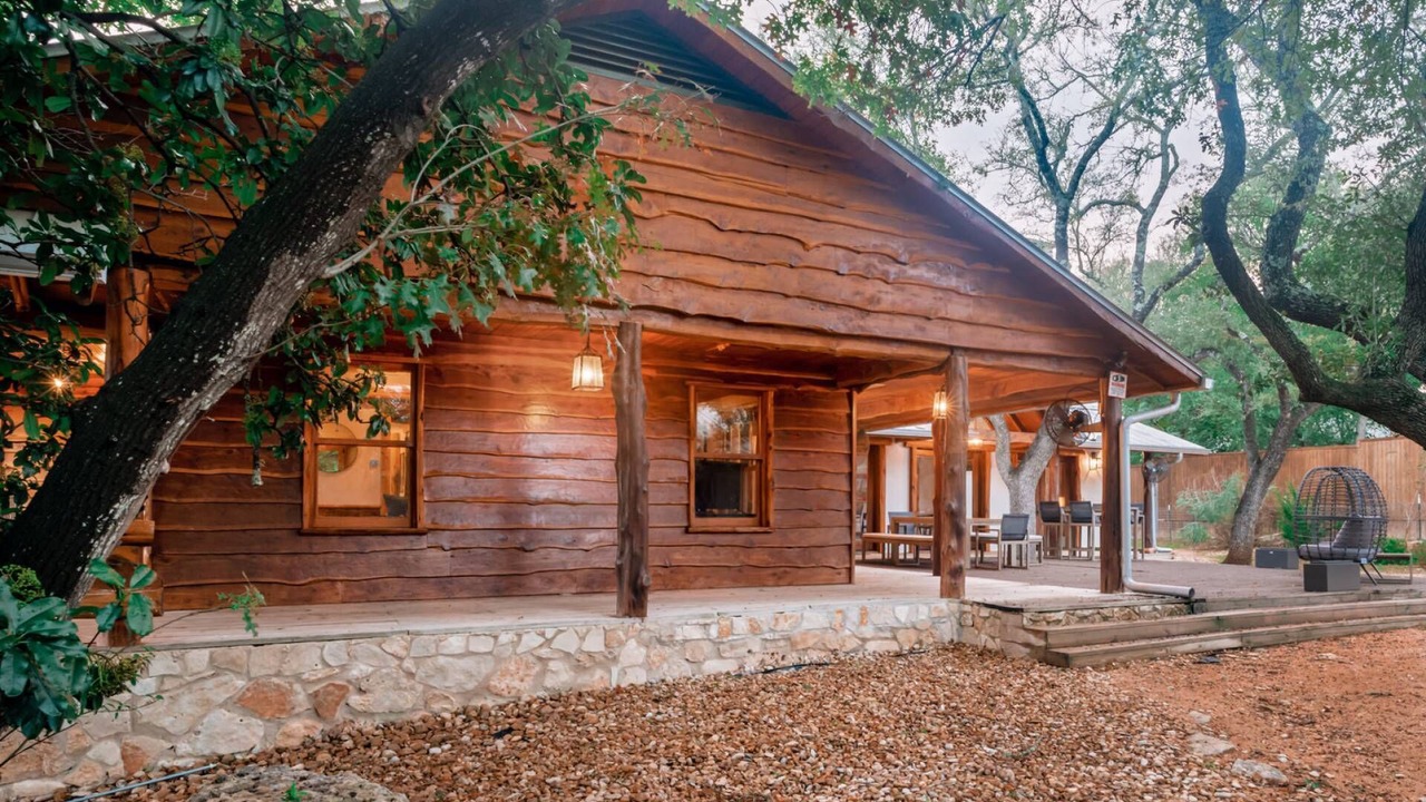 Photo of Outdoor in Hudson Bend