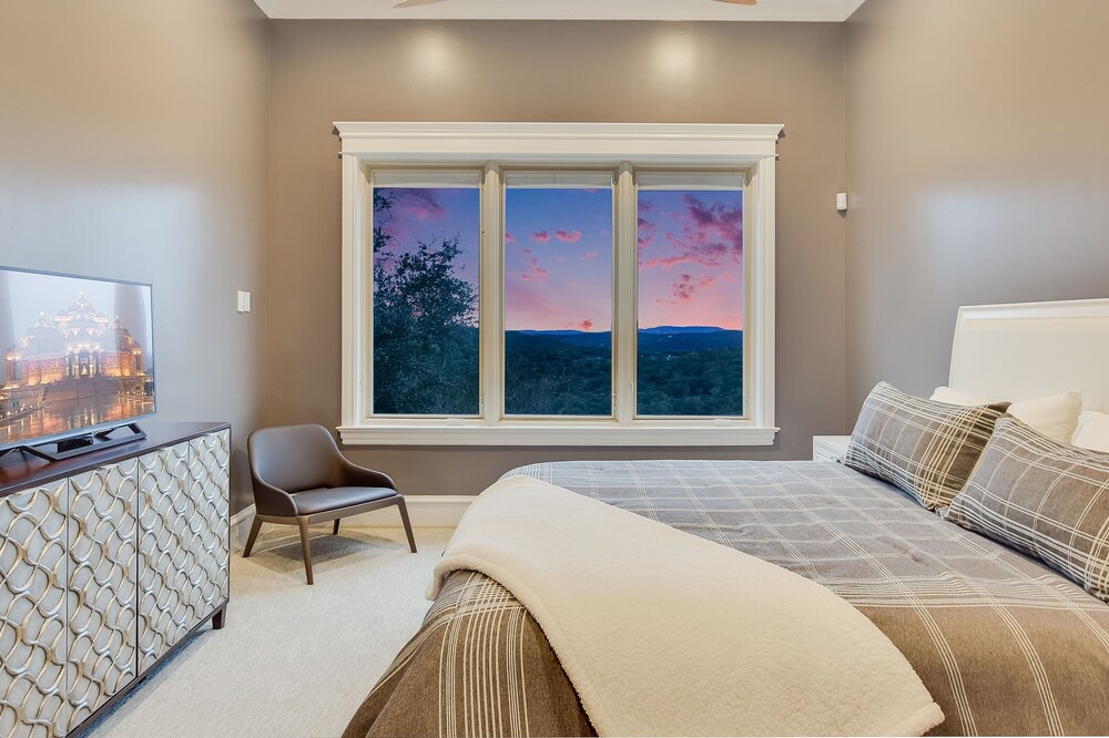 Photo of Bedroom in Cross Mountain