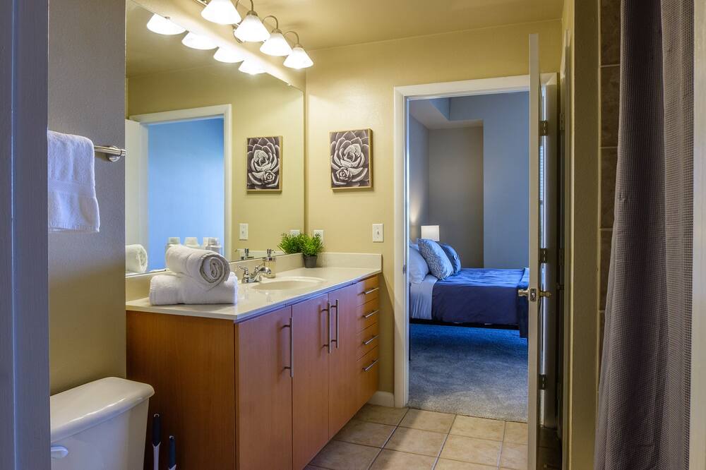 Photo of Bathroom in Cityplace