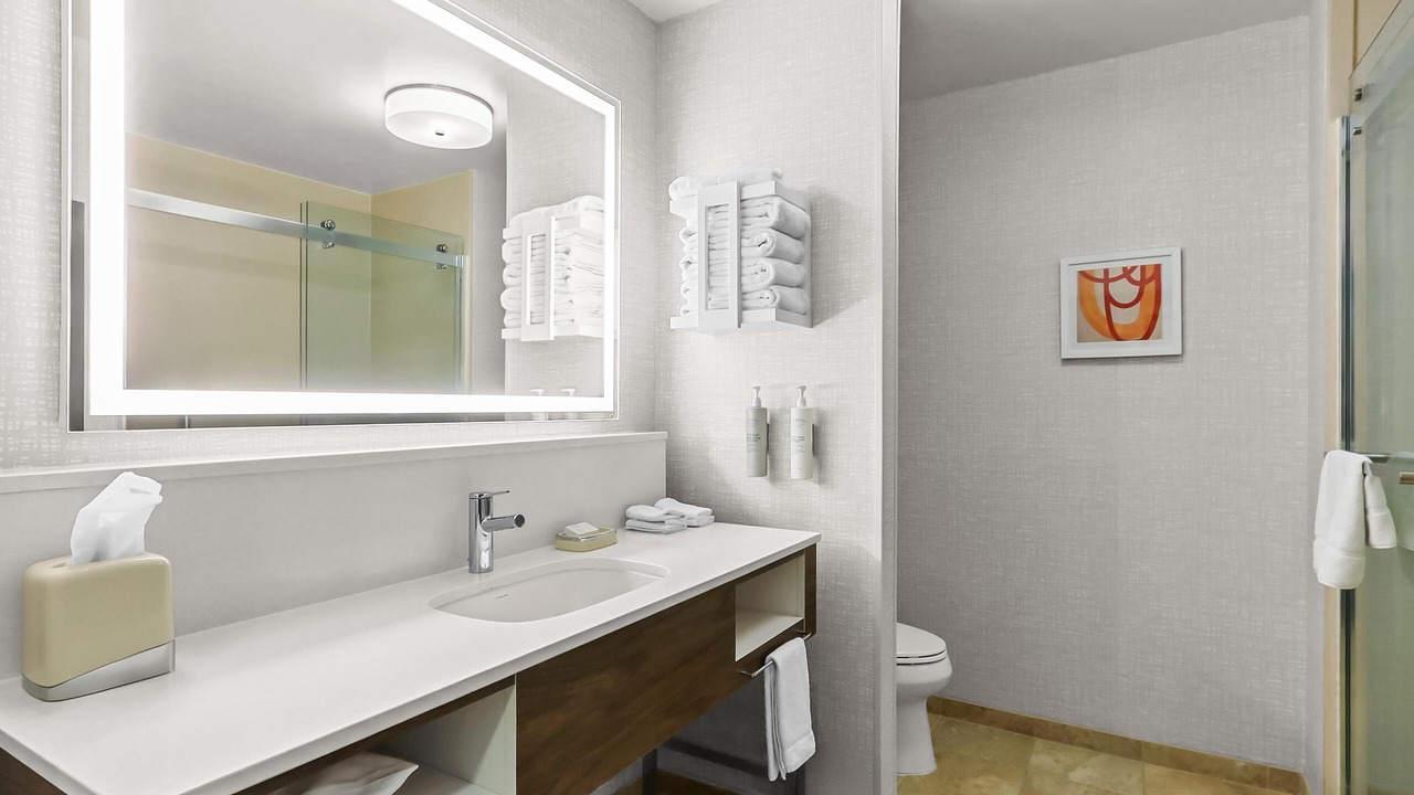 Photo of Bathroom in Borderland