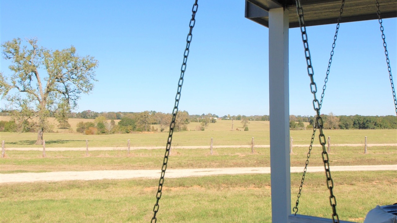 Photo of Outdoor in Madisonville