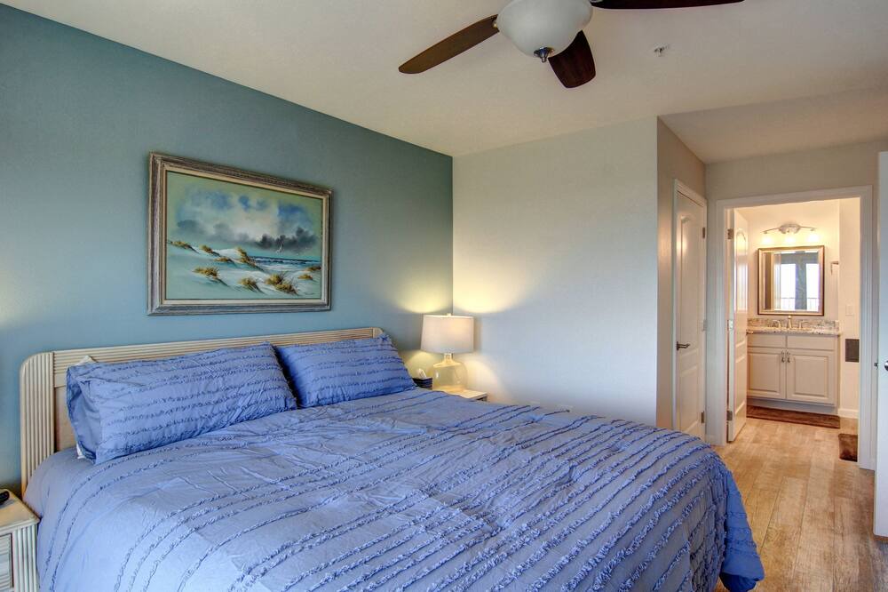 Photo of Bedroom in Port Aransas