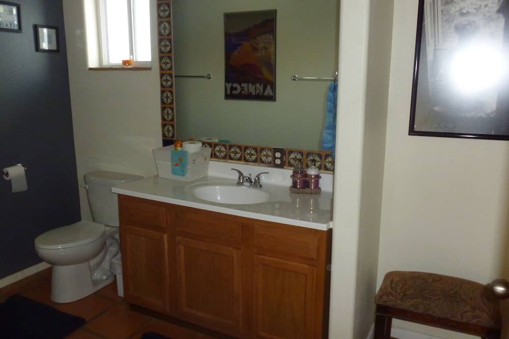 Photo of Bathroom in Navajo Dam