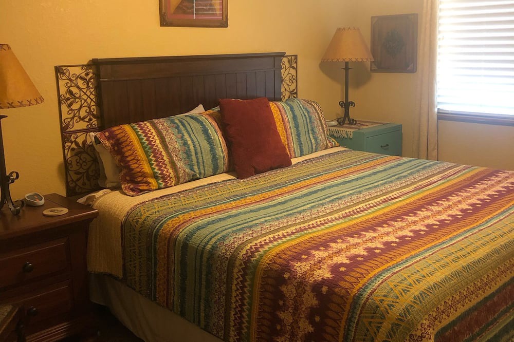 Photo of Bedroom in Ruidoso