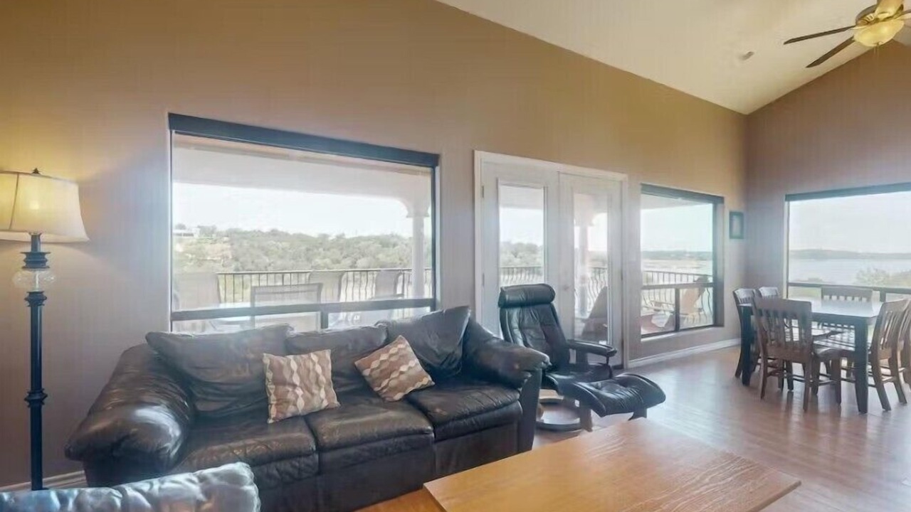 Photo of Patio Balcony in Lago Vista
