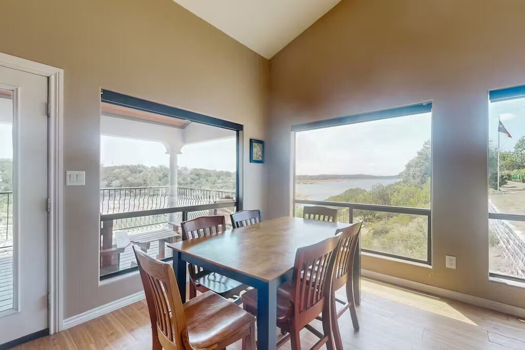 Photo of Patio Balcony in Lago Vista