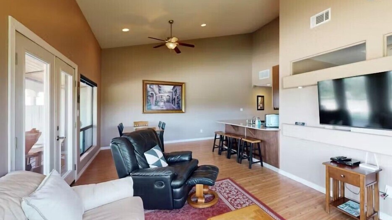 Photo of Patio Balcony in Lago Vista