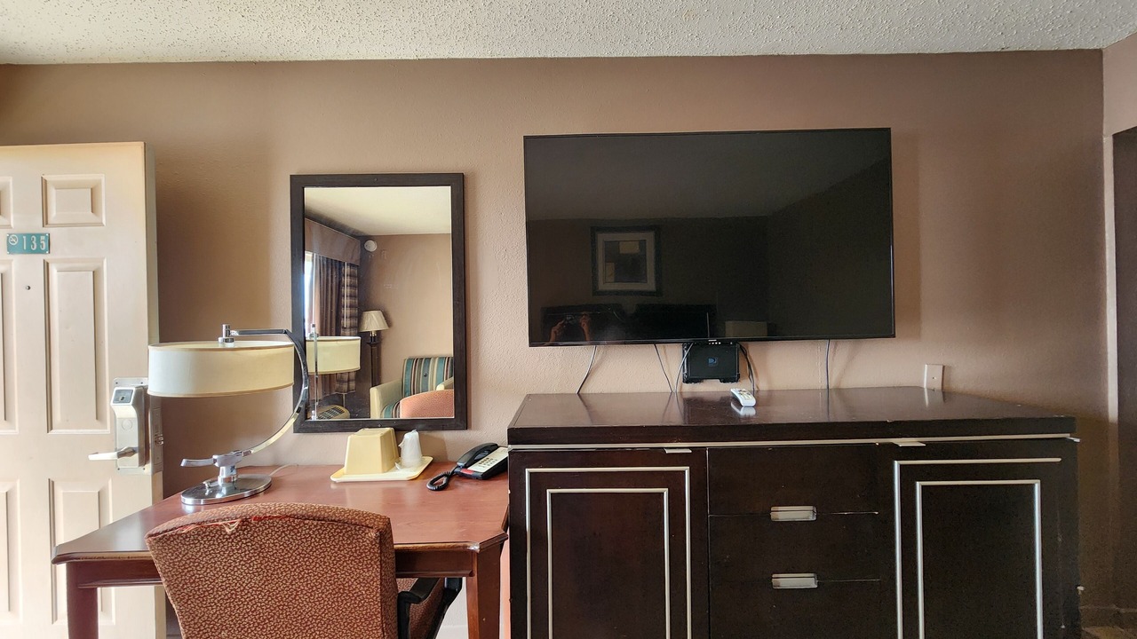 Photo of Bedroom in Alamogordo
