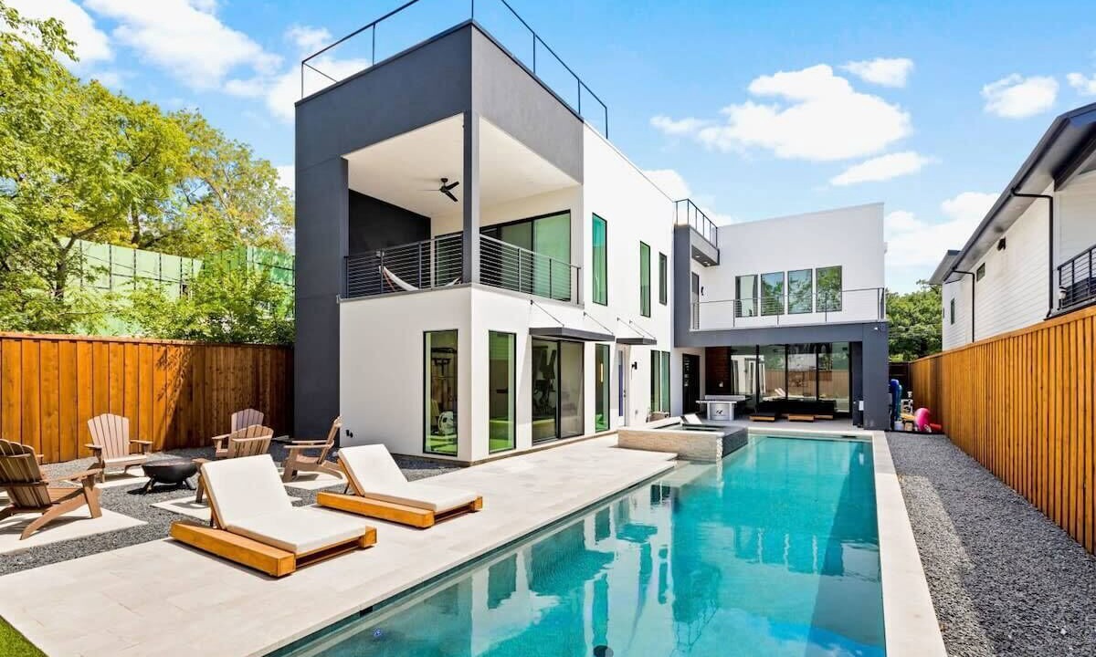 Photo of Outdoor in Knox - Henderson