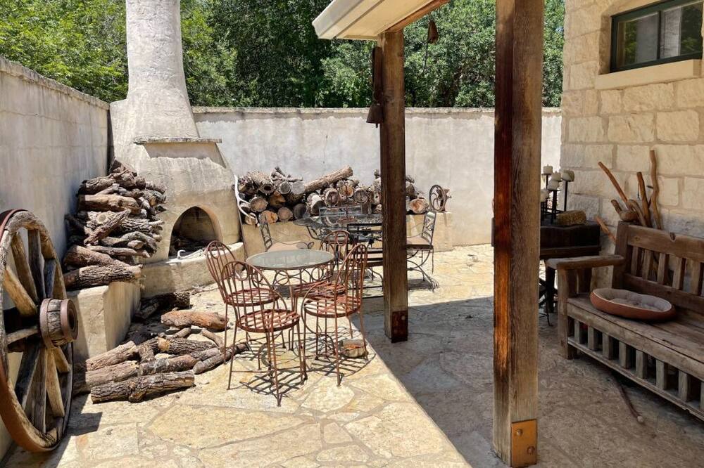 Photo of Patio Balcony in Tarpley