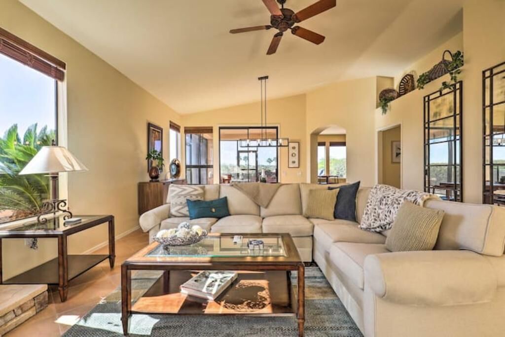 Photo of Livingroom in San Ignacio Ridge Estates