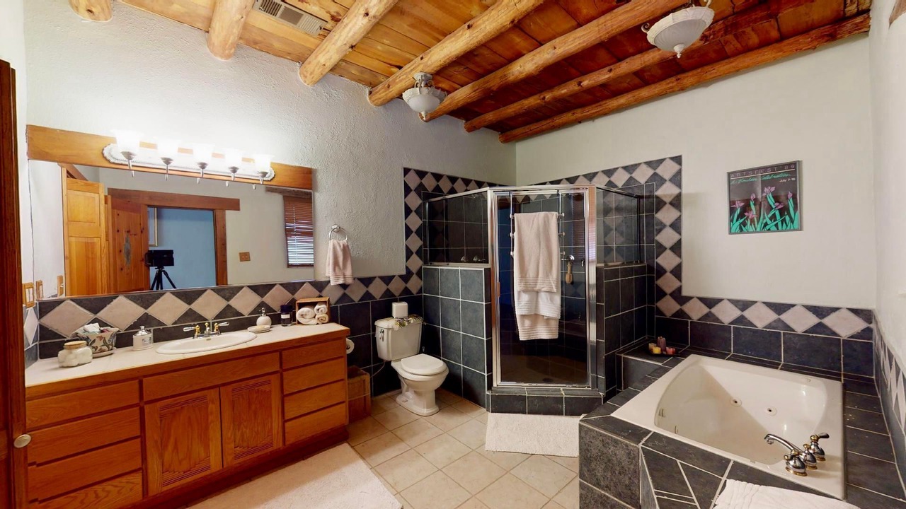 Photo of Bathroom in Corrales